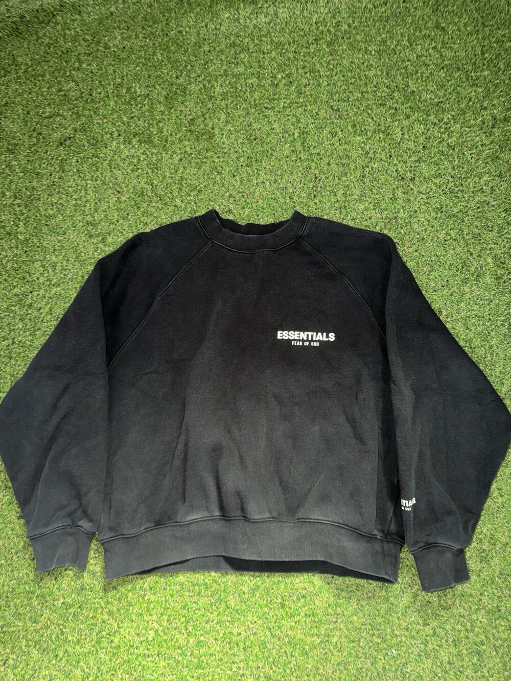Essentials Crewneck Size M